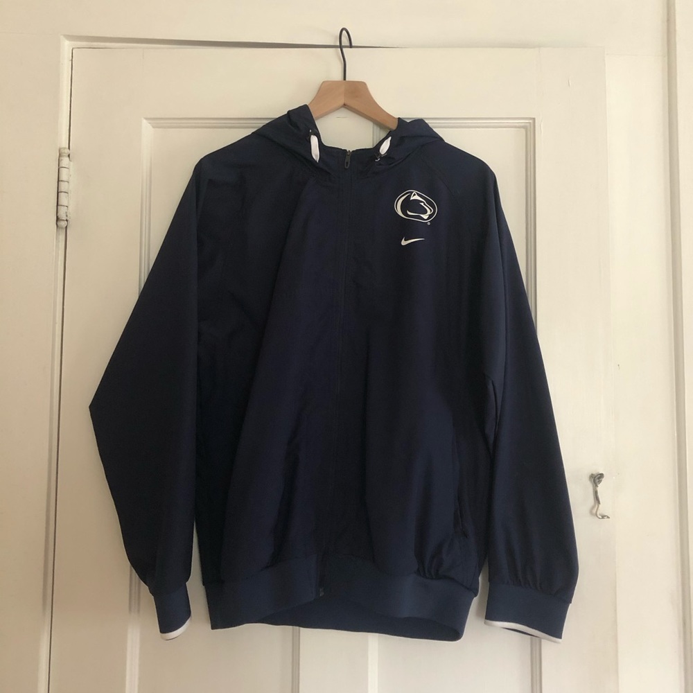 Nike Women’s Penn State Zip-Up Windbreaker